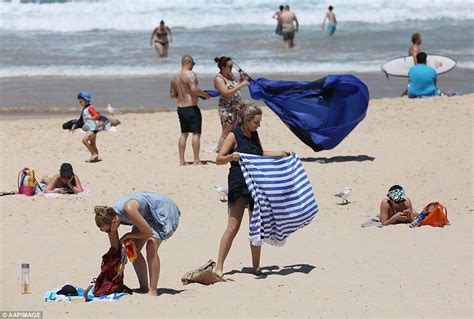 First Day Of Summer Brings Hot Weather To Brisbane Sydney Melbourne