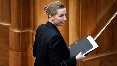 Mette Frederiksen Efter Kritik Af Ghettopakken Kommunerne Skal Genhuse