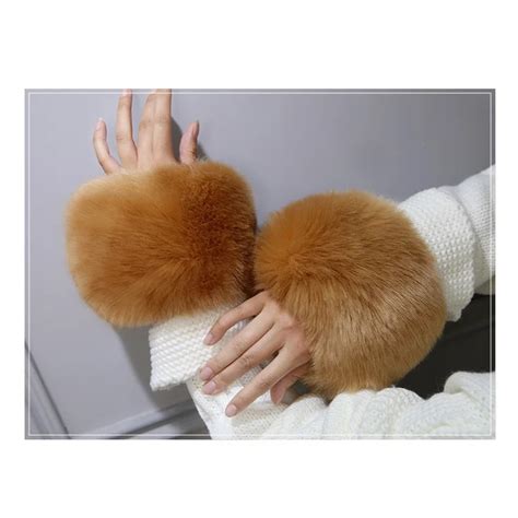 New Women Winter Warm Wrist Thick Arms Rabbit Faux Fur Bracelet Cuff