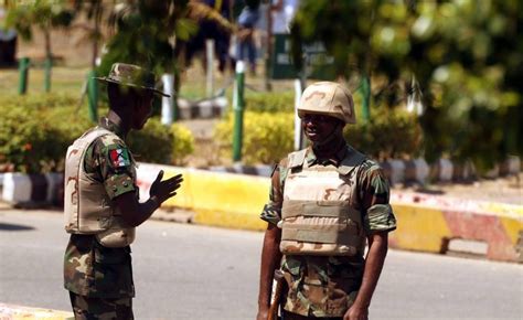 Nigeria Inside Details Of How Nigerian Presidential Guards Fell Into