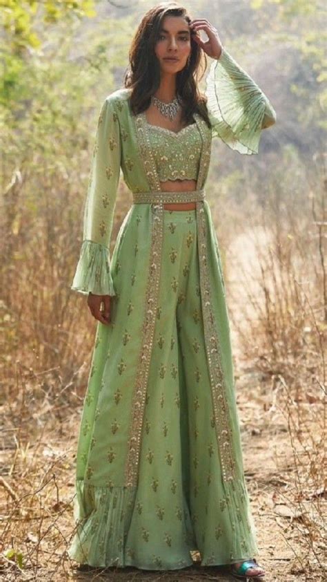 latest palazzo pants outfit