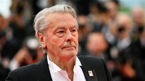 Gyászol a filmvilág Meghalt Alain Delon Indirekt hu