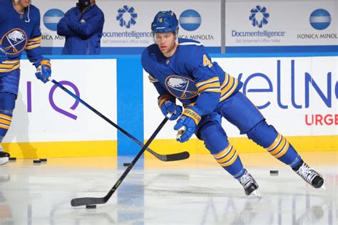 Taylor Hall Trade / Bruins Land Taylor Hall in 3-Player Trade With ...