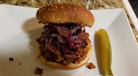 Trader Joes Cooking Meatless Bbq Pulled Pork Sandwich