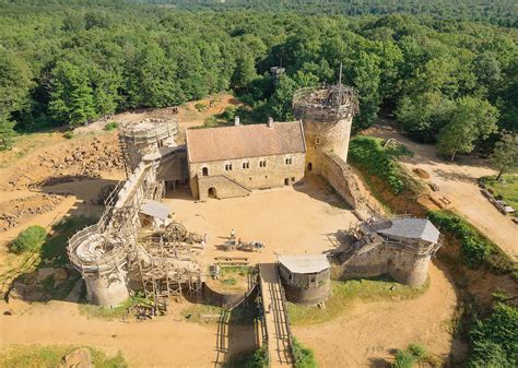 DIAPORAMA Guédelon le château de tous les défis