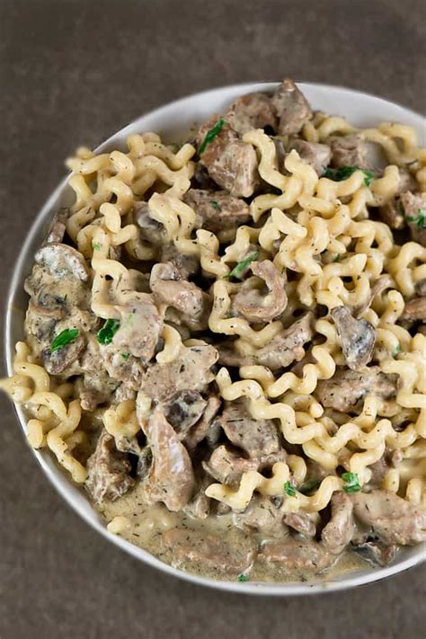 RUSSIAN BEEF STROGANOFF FROM SCRATCH Chefjar