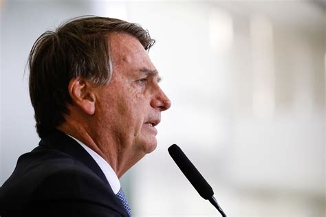 Ptb Oficializa Convite A Bolsonaro Sua Finan A