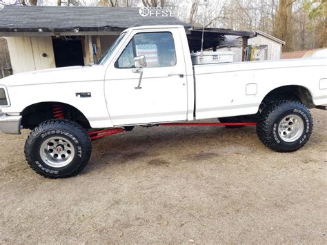 1993 Ford F 150 With 15x12 76 Mickey Thompson Classic Iii And 33 12 5r15 Cooper Discoverer Stt