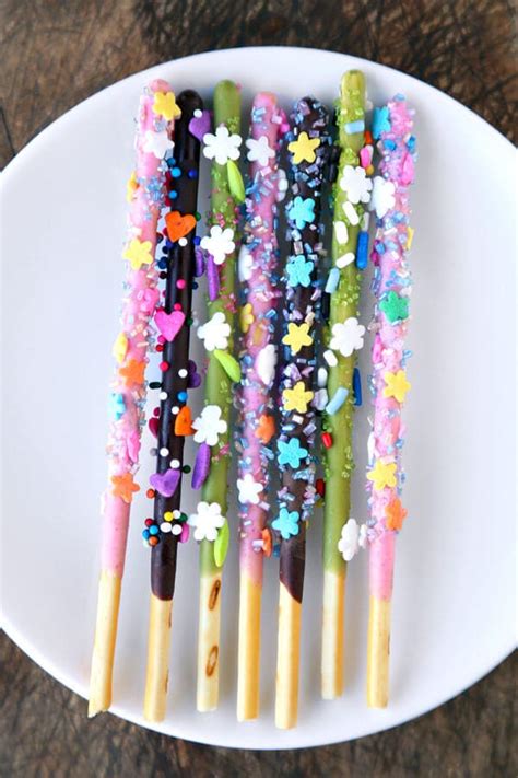 Pocky Sticks - How to Decorate | Pickled Plum