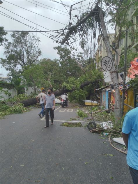 After effect of Cyclone Amphan in my area : r/cyclone