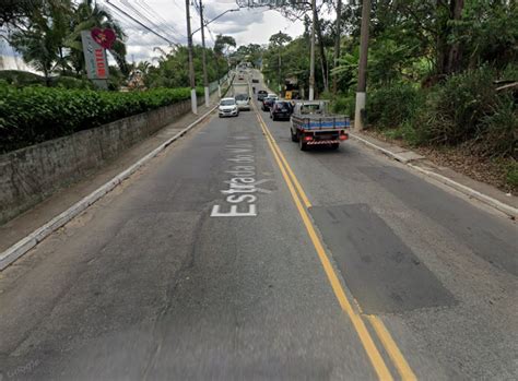 Acidente Entre Carro E Moto Deixa Dois Feridos Na Estrada Do M Boi Mirim