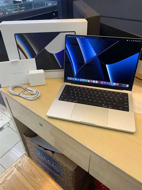 Macbook Pro M1 Pro 14 Inch 16512 Silver Mulus Masih Garansi Handphone 885281354