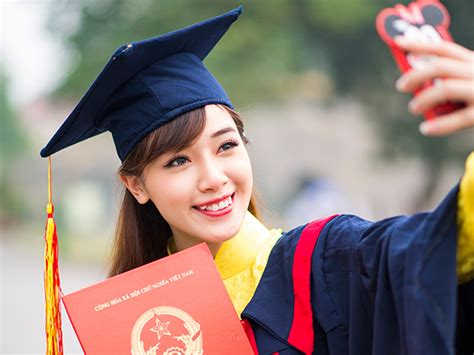 Hot girl Linh Miu nóng bỏng nhảy shaking Bạn trẻ Cuộc sống