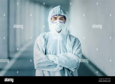 Infection Protection Clothing Hi Res Stock Photography And Images Alamy