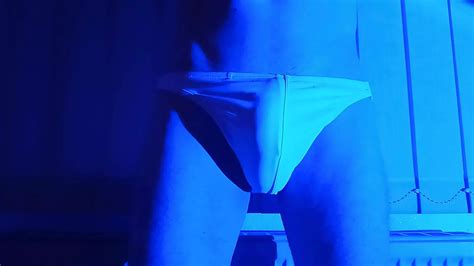 Growing And Peeking Boner Bulge German Gay Amateur Porn XHamster