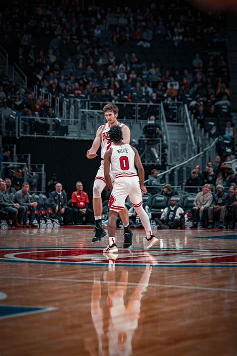 Bulls Dominate Pistons In Season Sweep