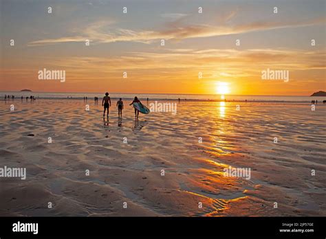 Polzeath Beach. Cornwall, England Stock Photo - Alamy