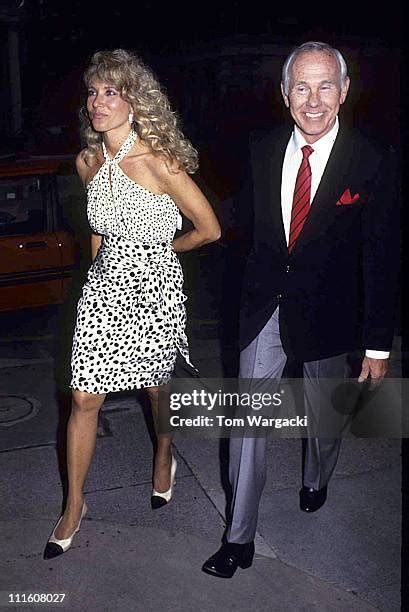 287 Johnny Carson And Wife Stock Photos, High-Res Pictures, and Images