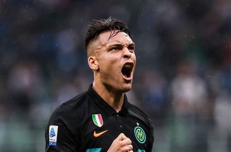 Lautaro Martínez Scores Twice For Inter Reaches 19 Goals In Serie A