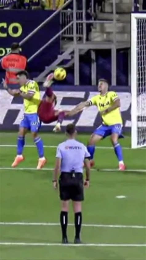 Joao Felix Insane Bicycle Kick Vs Cadiz Check My Other Video To See