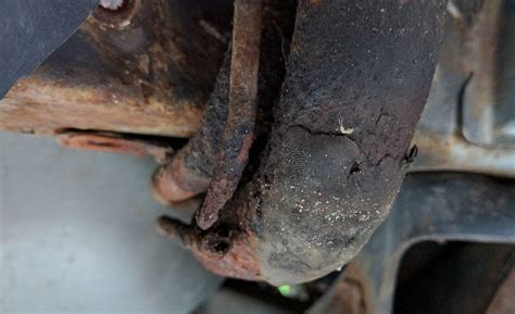 Fuel filler neck has 1 broken pipe of 3. What is its purpose? - Motor