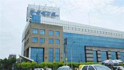 Hcl Tech Q Results Tech Giant Announces Interim Dividend Of Share