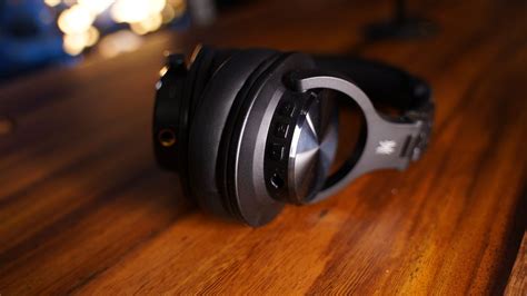 Geek Review: OneOdio A70 Bluetooth & Wired Headphones | Geek Culture