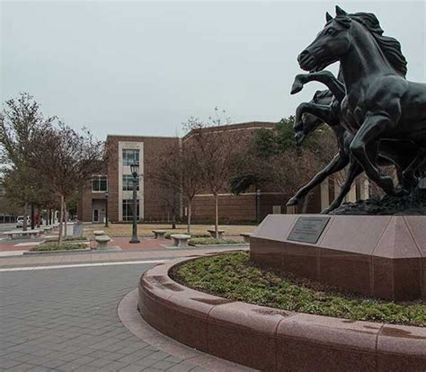 Southern Methodist University Moody Coliseum with Irwin Seating Prestige nose mount seating ...