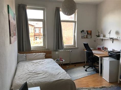 Helles Freundliches Wg Zimmer In Er Wg In Bester Lage Wgzimmer