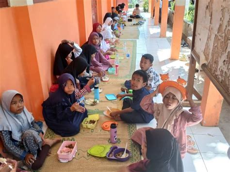 Kegiatan Qurban Di Sekolah Sdn Pudak