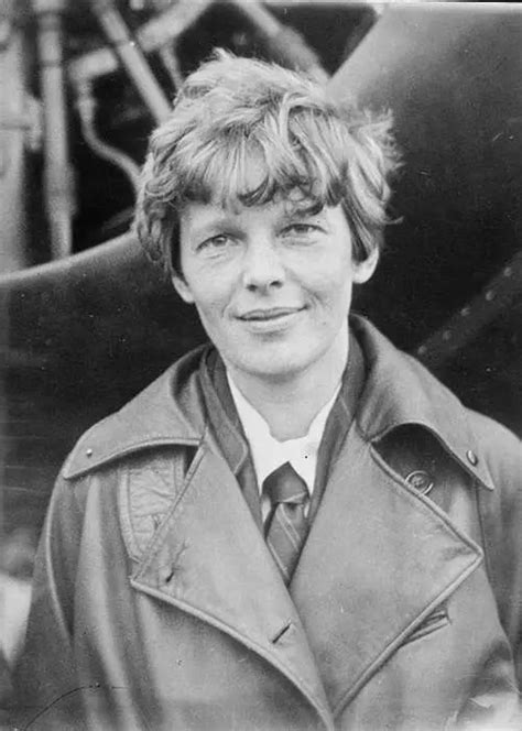 Amelia Earhart With Her Sister