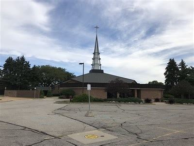 Holy Trinity Catholic Church - Comstock Park, Michigan - Roman Catholic Churches on Waymarking.com