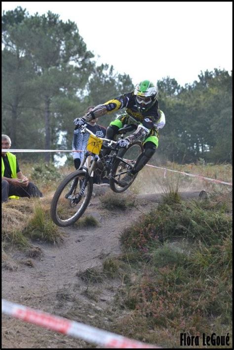 Coupe De Bretagne Descente Vtt Saint Aignan Badouard Reste Le