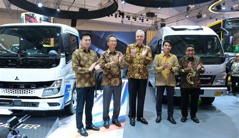 Boyong Armada Ktb Fuso Rilis Bus Baru Dan Truk Listrik Ecanter Di