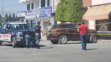 Reportan A Hombre Muerto Dentro De Una Camioneta Frente A Una Panader A