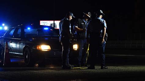 HATILLO Tres Hombres Armados Asaltan Guardia De Seguridad Y Queman