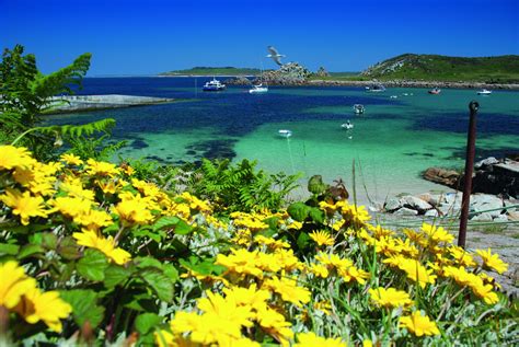 Isles Of Scilly Holidays Hugh Town St Marys Helicopter Penzance