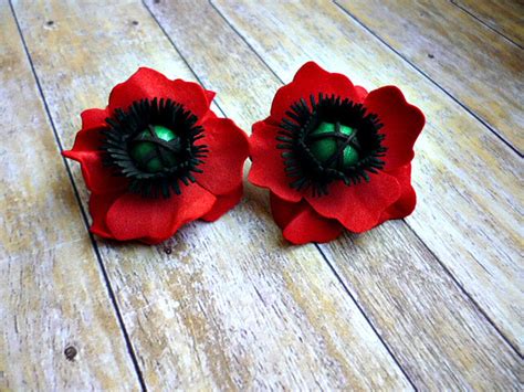 Red Poppy Earrings Studs Red Poppy Flowers Red Poppies Stud Etsy