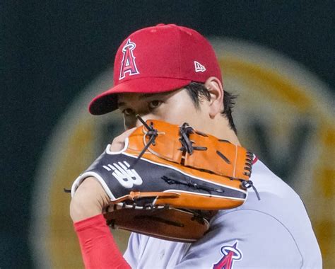 What Pros Wear Shohei Ohtani S New Balance A Kso Glove What Pros Wear