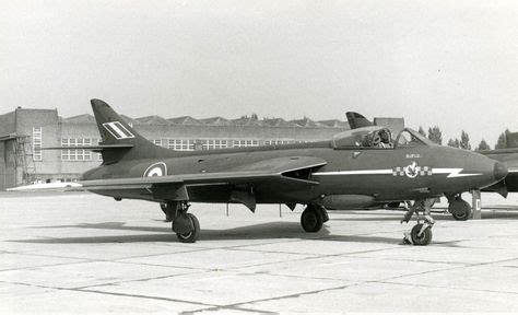 28 Aircraft - Hawker Hunter - Blue Diamonds ideas | hawker, hunter ...