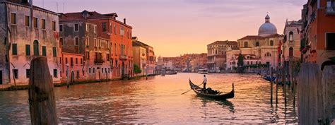 Sunset & Aperitivo Gondola Ride in Venice, Assisi | kimkim