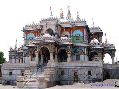 gopinathji dev mandir gadhada