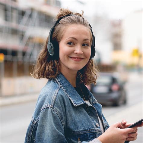 Sound Blaster Jam V2 Ultralight On-ear Bluetooth Headphones with ...