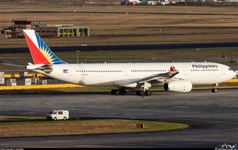 RP C8786 Philippine Airlines Airbus A330 343 Photo By TommyNG ID