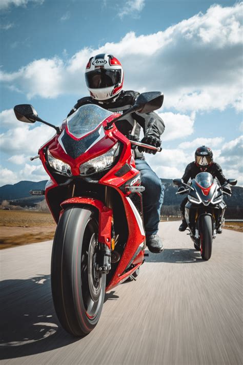 Honda CBR650R und Aprilia RS 660 im Test und Vergleich 