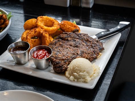 Annie's Paramount Steak House - Review - Dupont Circle - Washington DC