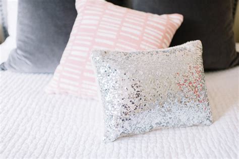 Home // Bedroom Tour - SELL EAT LOVE