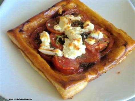 Bl Tterteig Tarte Mit Tomaten Und Ziegenk Se Rezept Kochbar De