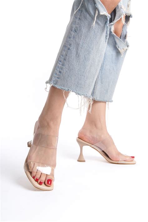 Saltopik Nude Effaf Bantl Ampanya Topuklu Terlik Fiyat Yorumlar Trendyol