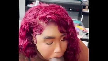 Directement dans sa gorge jusqu à ce qu elle Princesslola333 XVIDEOS